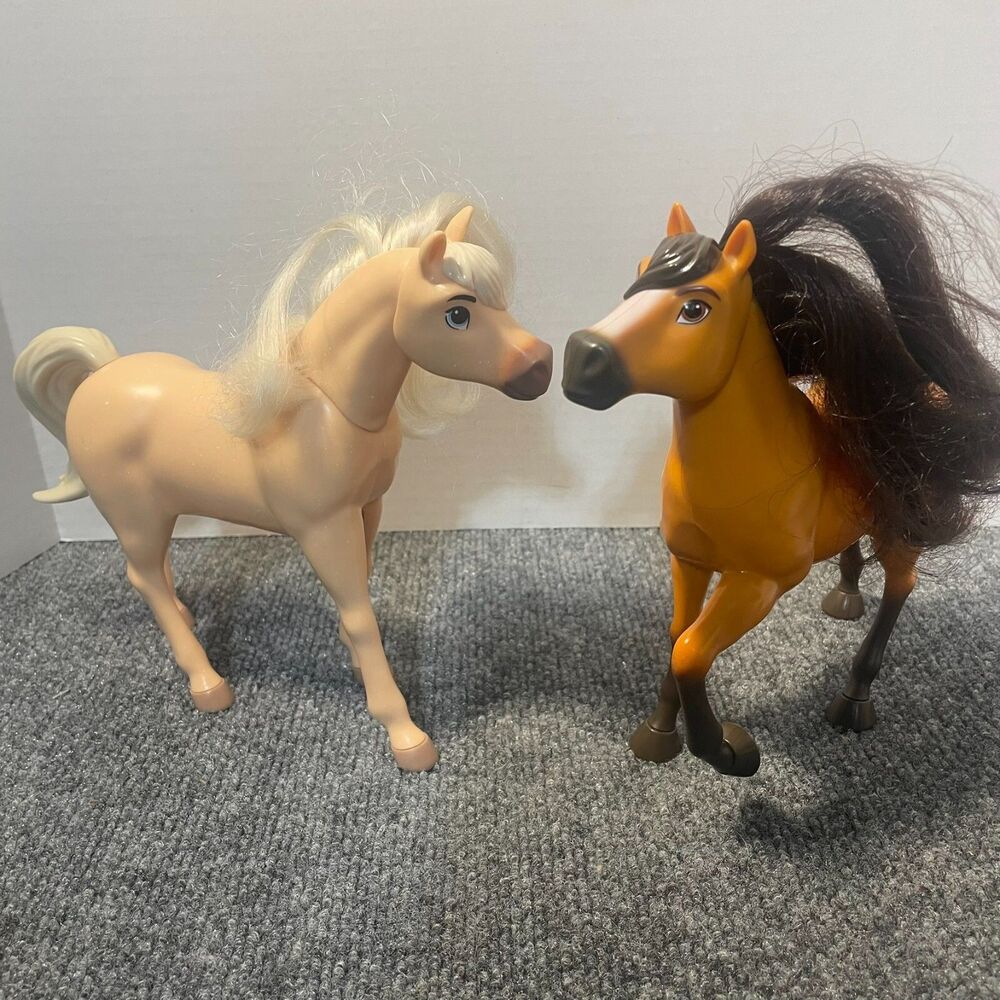 Mattel 2020 Spirit Untamed Horse Set of 2